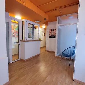 Hostal Arc House Gracia, Barcelona